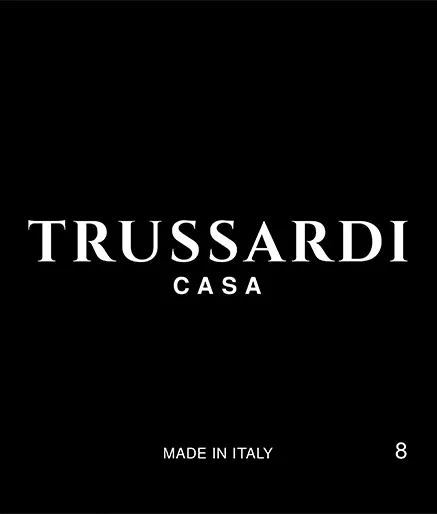 La copertina nera del catalogo Trussardi Casa 8, Made in Italy